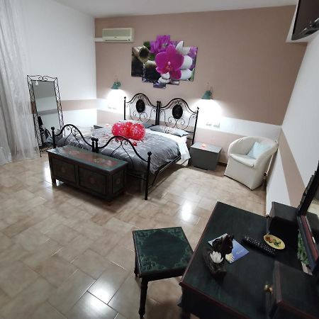 Bed & Breakfast Villa Flora Eredita Zewnętrze zdjęcie