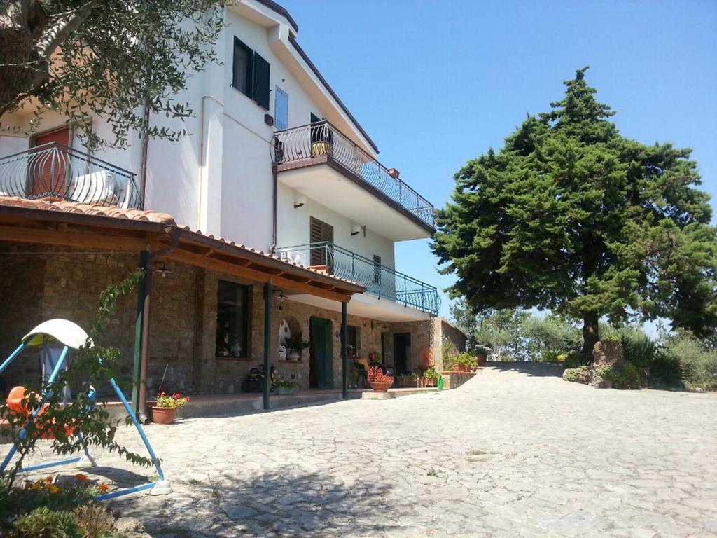 Bed & Breakfast Villa Flora Eredita Zewnętrze zdjęcie