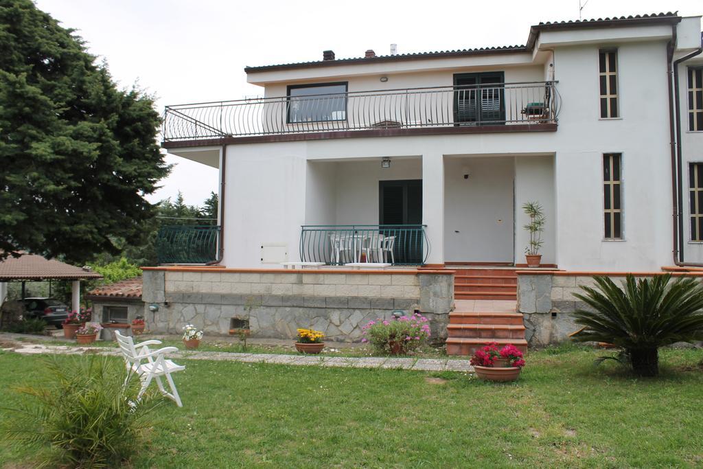Bed & Breakfast Villa Flora Eredita Zewnętrze zdjęcie